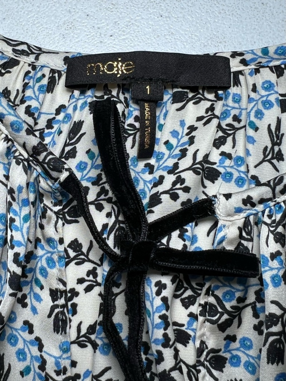 Maje Blue and Black Floral Tie-Neck Peasant Blouse size 1 - Picture 5 of 9